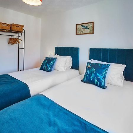 Host & Stay - Cleveland Rest Loftus Bagian luar foto