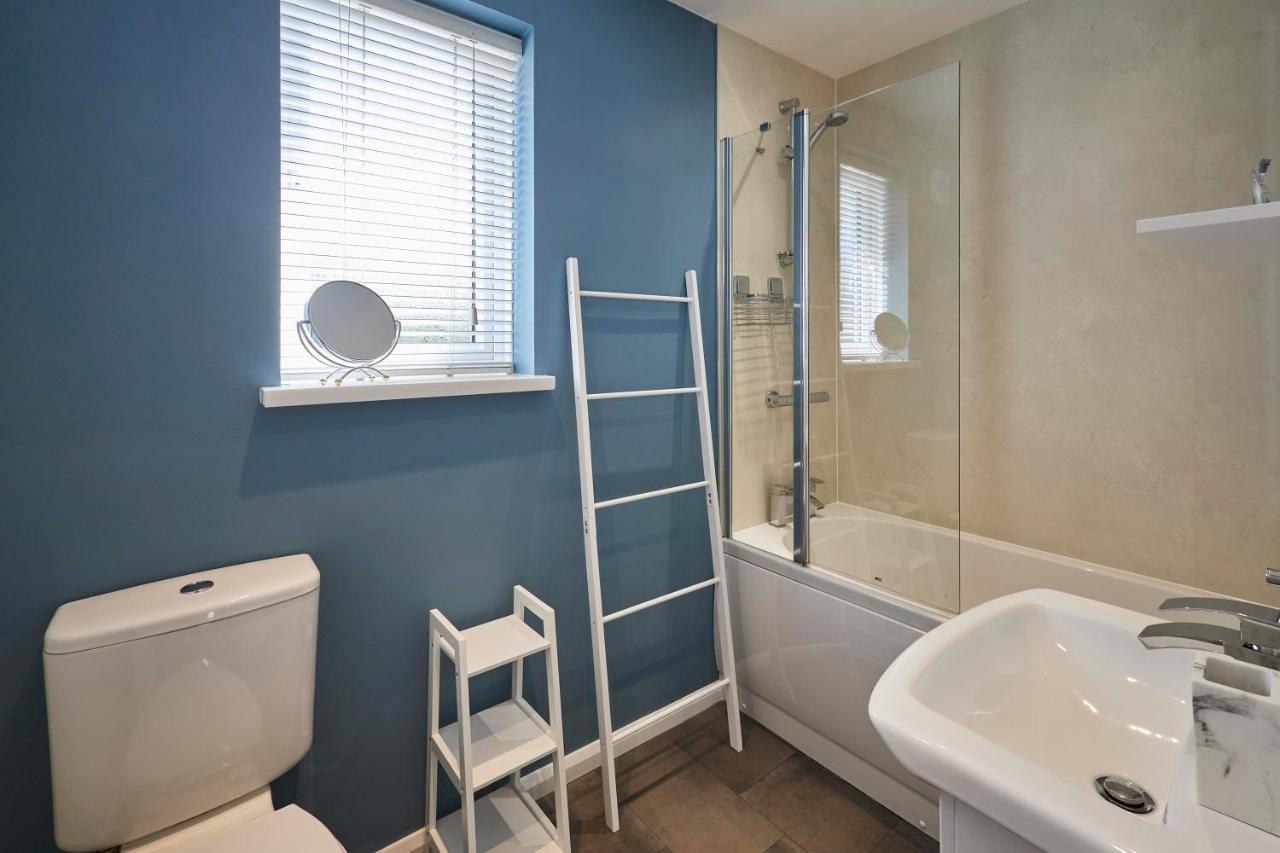 Host & Stay - Cleveland Rest Loftus Bagian luar foto