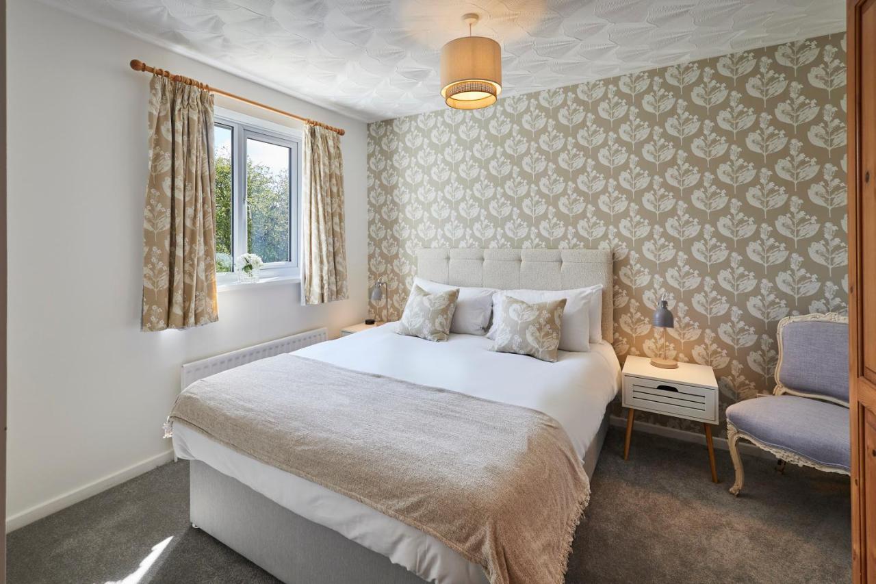 Host & Stay - Cleveland Rest Loftus Bagian luar foto